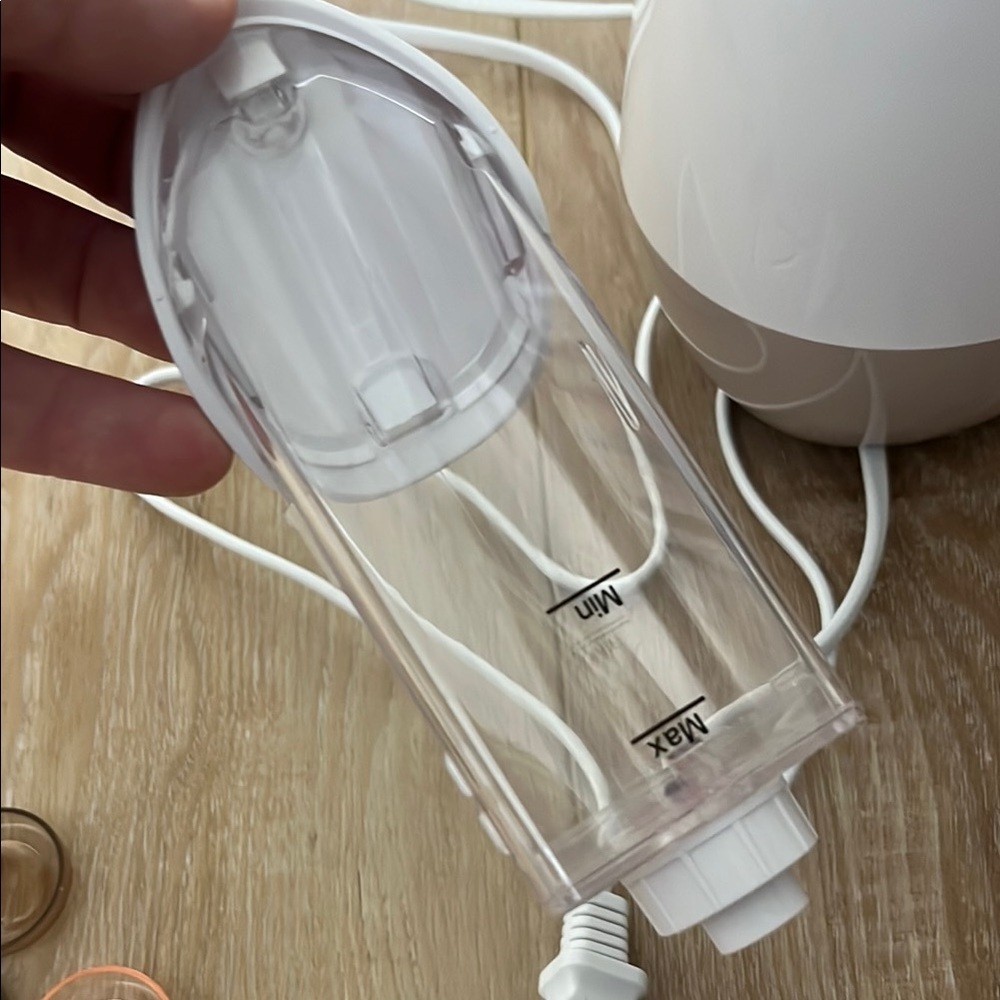 Tik Tok Viral Vanity Planet White Facial Steamer with Accessories - Picture 7 of 13